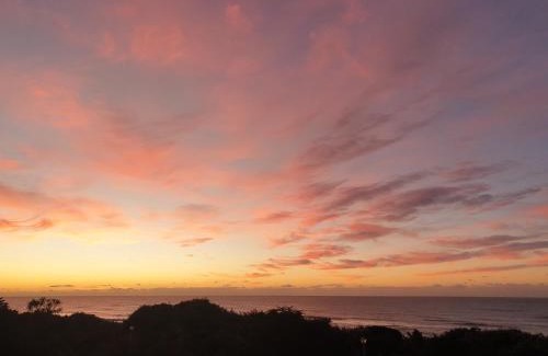 Warner Beach House | Deep Blue Guest House