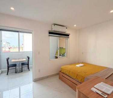 Nhat Tan Apartment | DeepHome - Trinh Cong Son