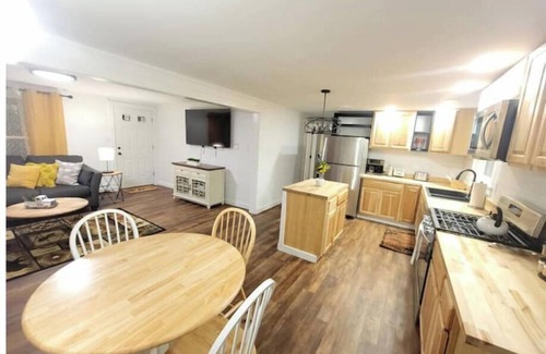 Ellsworth House | Deer Ridge A/C, Firepit, Pool Table, Acadia