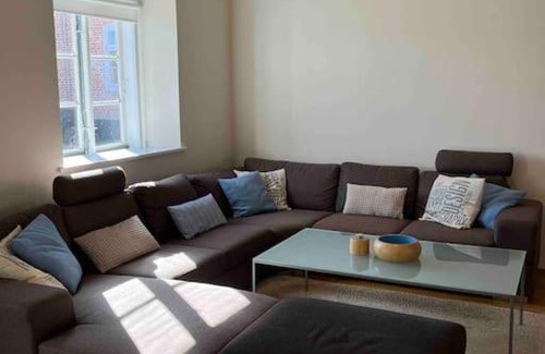Bælum Apartment | Dejlig lejlighed i fløjen på Dragsgaard Herregård