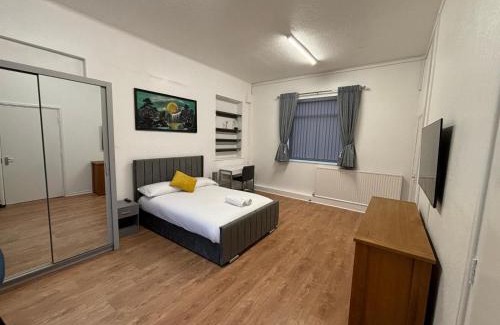 Warrington Apartment | Del Apartments