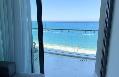 Germasogeia Apartment | Del Mar Beachfront Boutique Residence