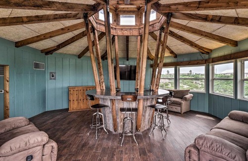 Amistad National Recreational Area House | Del Rio Home with Lake Views and Private Outdoor Pool!