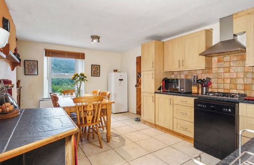 Glandyfi House | DELFRYN, GOGINAN, pet friendly, with a garden in Aberystwyth