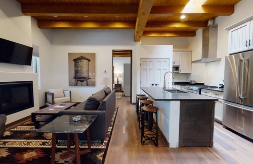 Historic Eastside House | Delgado C-3: Just one block from Canyon Road!