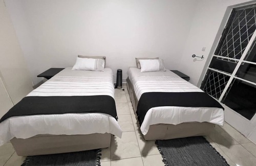 Victoria Falls Other | Delightful 2-bedroom farmhouse in Victoria Falls