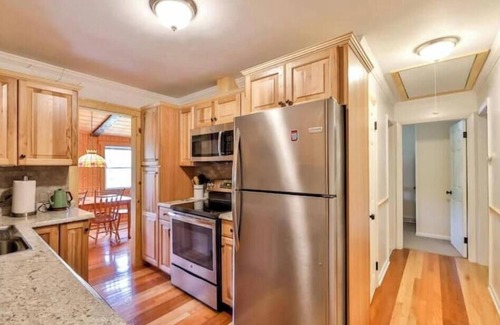Windham Ski Chalet | Delightful 3-bedroom chalet with WiFi in Windham
