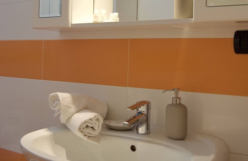 Old Town Apartment | Delightful attic in the heart of Modena, perfect for couples and workers