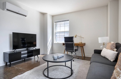 Uptown Apartment | Delightful Uptown 1BR w/ Indoor Pool, 2 Blocks to Beach, by Blueground