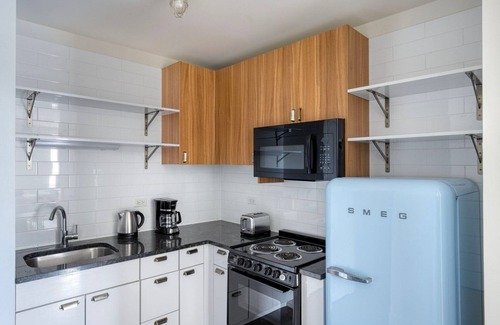 Uptown Apartment | Delightful Uptown 1BR w/ Indoor Pool, 2 Blocks to Beach, by Blueground