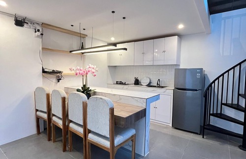 Kerobokan Villa | Della MIA