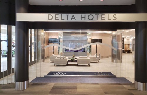Downtown Edmonton Hotel | Delta Hotels by Marriott Edmonton Centre Suites