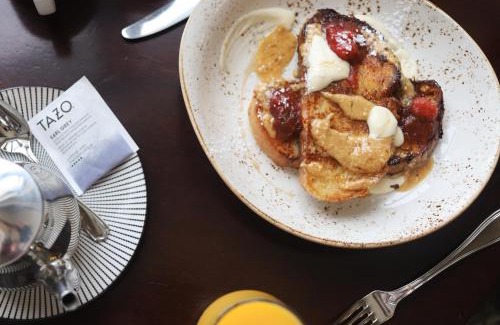 Saskatoon Downtown Hotel | Delta Hotels by Marriott Bessborough