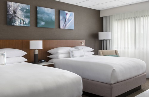 Mount Pleasant Hotel | Delta Hotels by Marriott Racine