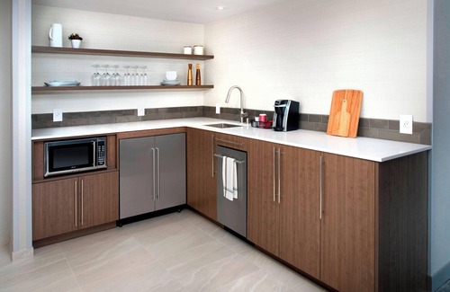 Port Gardner Hotel | Delta Hotels by Marriott Seattle Everett