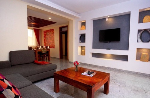 Kireka Apartment | Deluxe 1- Bedroom Apartment With Swimming Pool