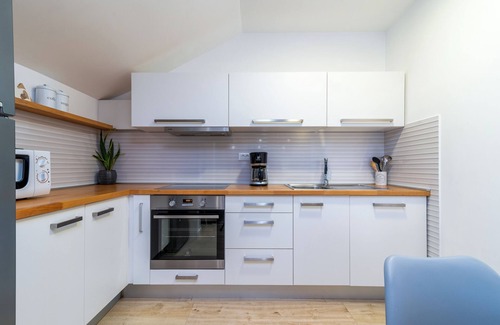 Trogir Apartment | Deluxe 4* Apartment Giovanni with heated pool