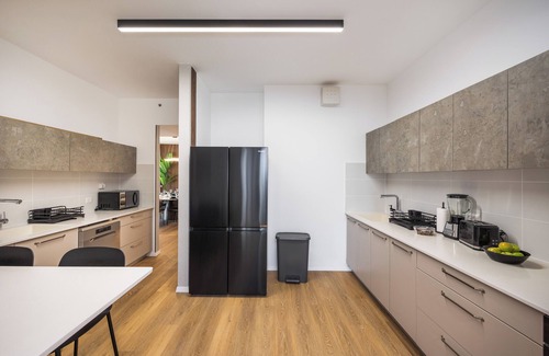 Jerusalem Apartment | Deluxe 5BR Dream Stay at Bayit Vegan/Ramat Sharet