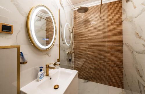 Bucharest Apartment | Deluxe Designer Studio - Near to Alba Iulia Square