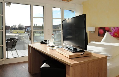 Feldstetten Apartment | Deluxe double room with shower and WC