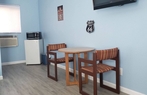 Seligman Hotel | Deluxe Inn Motel