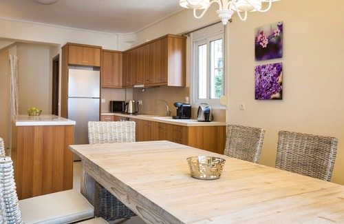 Karavomylos Villa | Deluxe Kefalonia Apartment | Apartment Lotos | 3 Bedroom | Sea View