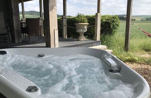 Ewelme Apartment | Deluxe Lodge Ridgeway lodge at The Chilterns View