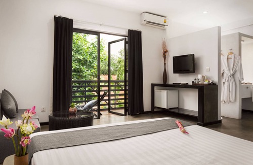 Siem Reap Resort | Deluxe Room: 1Double & Single bed - Free pick up