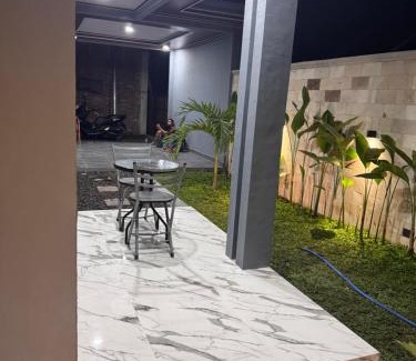 Selong Hotel | Deluxe Room Twin