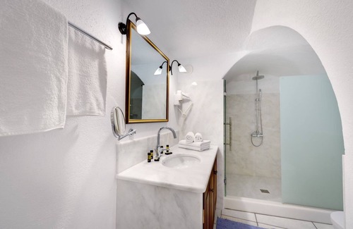 Oia Villa | Deluxe Santorini Villa | Villa Family | 2 Bedroom | Wonderful Sea Views | Oia
