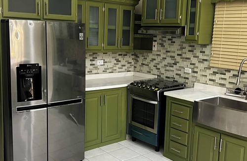 Gulf View House | Deluxe Spacious Split Level Home.nQuiet, private and cost atmosphere awaits.