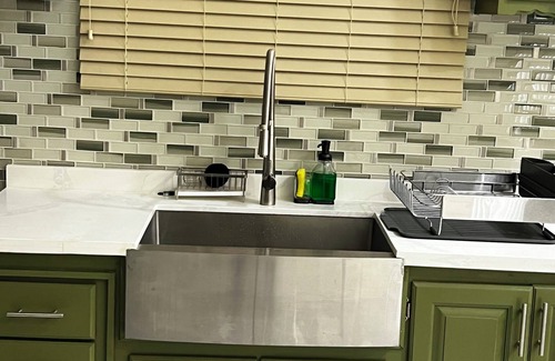 Gulf View House | Deluxe Spacious Split Level Home.nQuiet, private and cost atmosphere awaits.