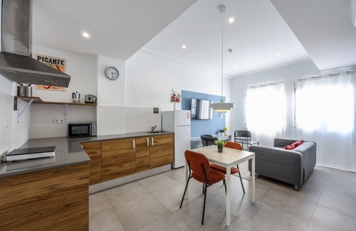 El Cabanyal Apartment | Deluxe studio 5 minutes walking to beach 2B