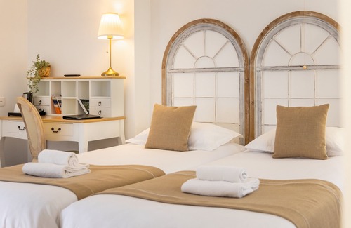 Dinan Hotel | Demeures & Châteaux - Hôtel de la porte Saint-Malo - DINAN