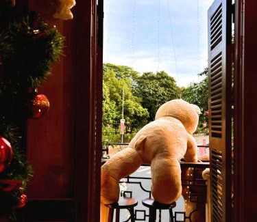 Van Mieu Hotel | DEMO Inn & Ine - Poetic Studio Stay by ATV