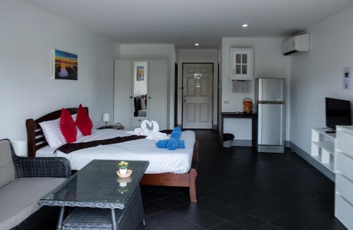 Kamala Hotel | Deng's kamala beach Guesthouse