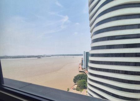 Puerto Santa Ana Apartment | Departamento moderno hermosa vista al Rio y Ciudad