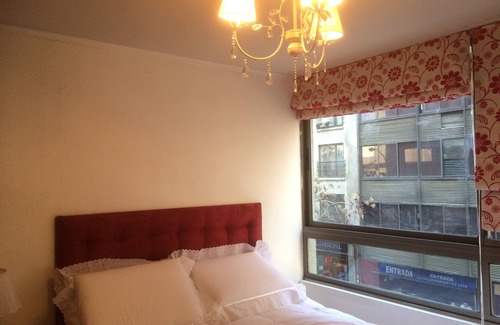 Downtown Santiago House | Depto metro SANTA ANA