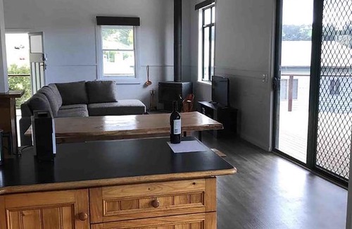 Derby Cottage | Derby Digs Cottage