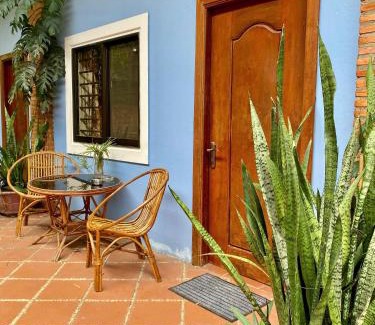 Kampot House | Derm Svay Guesthouse - yoga & cafe