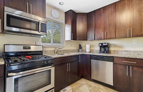 Des Plaines House | Des Plaines FHS Rental