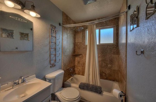 Moab House | Desert Gardens #1