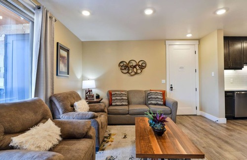 Moab South Valley Condo | Desert Moab Escape- Sage Creek 3BR Condo Pool - C2