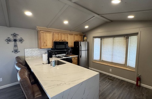 Foothills House | Desert Mountain Getaway!