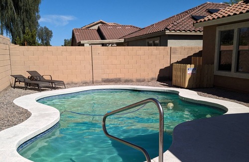 Surprise Farms House | Desert Retreat w/heated pool/Family Friendly/Near stadiums & Dining