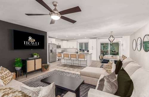 Park Scottsdale One House | Desert Rose Retreat|Heated Pool|2 Masters|Gameroom