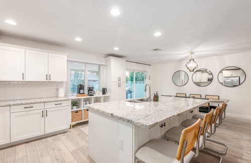 Park Scottsdale One House | Desert Rose Retreat|Heated Pool|2 Masters|Gameroom