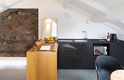 Cannizzaro Apartment | Design apartment with terrace