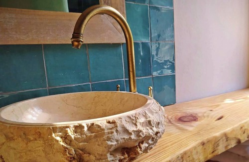 Almunecar Cabin | Design Cabin in the Forest with Jaccuzi - Esencia Lodge