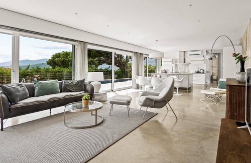 Cabrils Villa | Design villa with views and pool